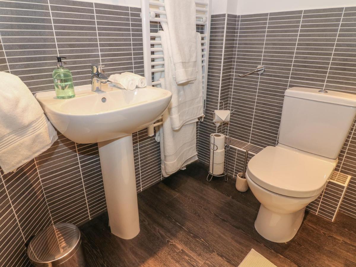 5 Old Laundry Mews Apartment อิงเกิลตัน ภายนอก รูปภาพ